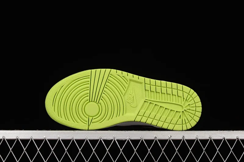 All categories Air Jordan Jordan series basketball shoes Air Jordan 1 Low Z version Air Jordan 1 Low AJ1 Joe 1 Green Snake Low-top cultural basketball shoes DX4446-301